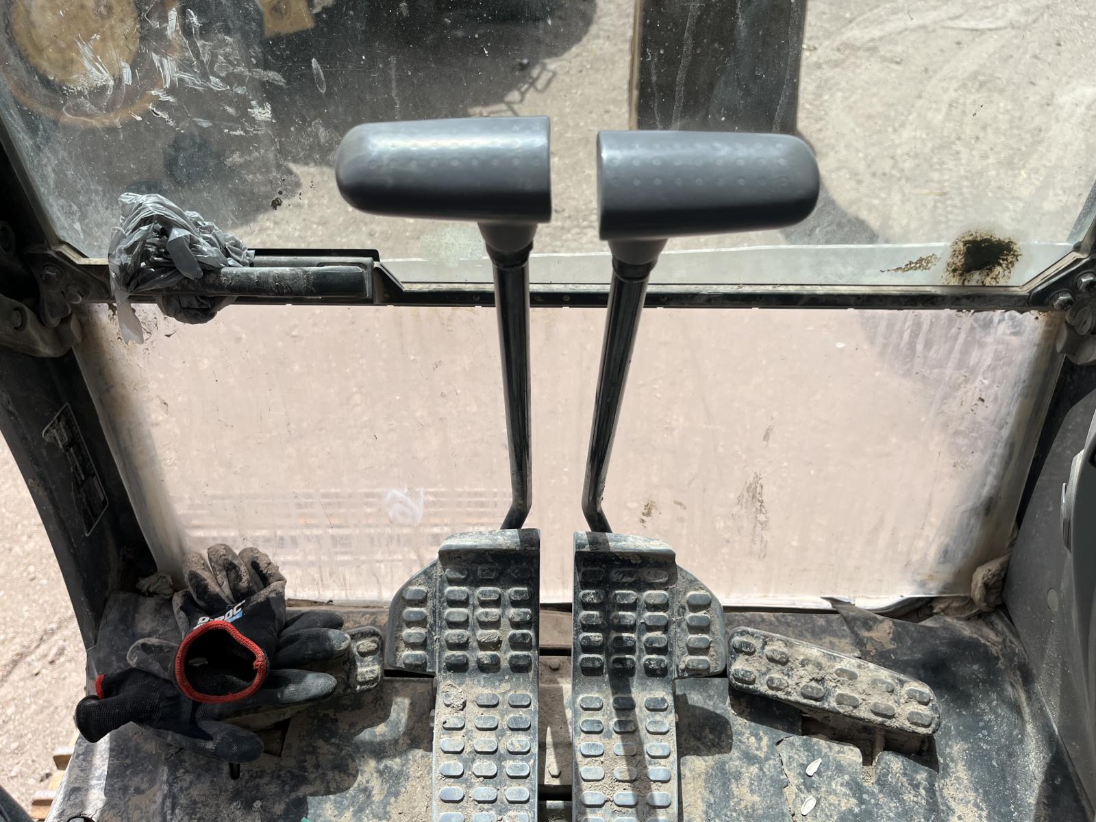 ./imagenes/INVOICE/2019/18175/JOHN DEERE 350G LC (7).JPG